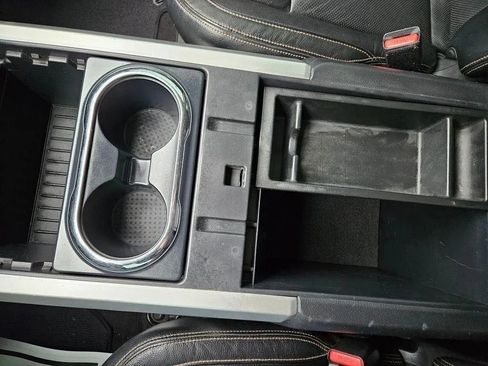 Used 2017 Nissan Titan SL w/ Chrome Package image 20