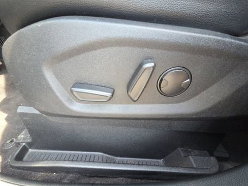 Used 2024 Ford Edge Titanium AWD/4WD image 16