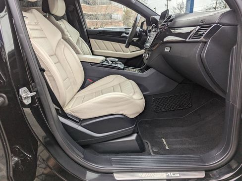 Used 2016 Mercedes-Benz GLE 63 AMG S image 32