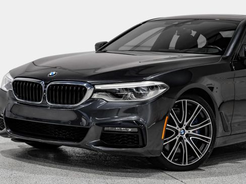 Used 2019 BMW 540i w/ M Sport Package RWD image 14