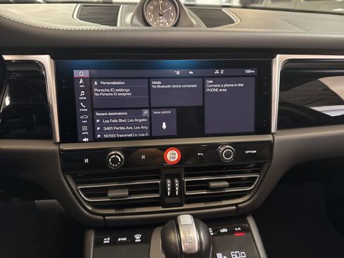 Used 2023 Porsche Macan S AWD/4WD image 36