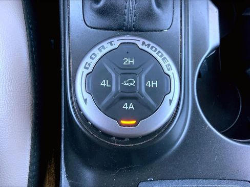 Certified 2022 Ford Bronco Wildtrak image 35