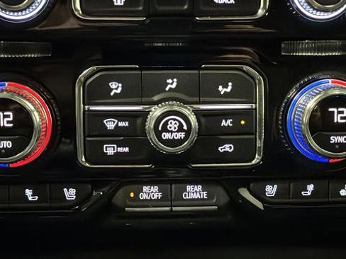 Used 2021 GMC Yukon Denali image 29