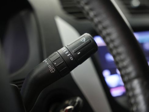 Used 2013 Ford Explorer XLT image 15