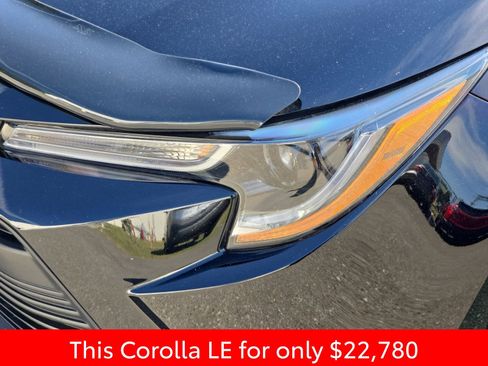 Used 2025 Toyota Corolla LE FWD image 37
