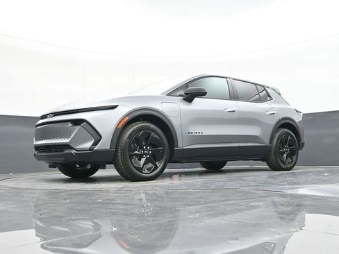 New 2026 Chevrolet Equinox EV LT image 51