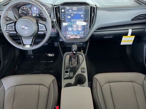 Used 2025 Subaru Crosstrek 2.5i Limited w/ Crosstrek Mirror Package AWD/4WD image 10