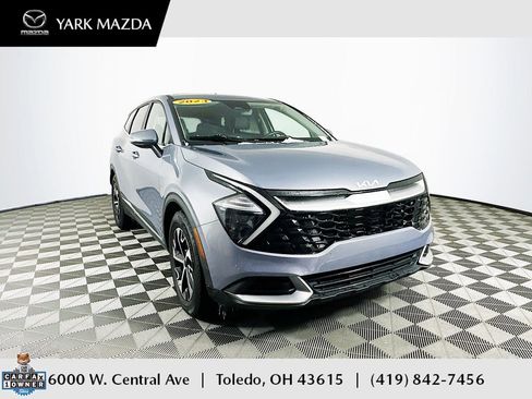 Used 2023 Kia Sportage EX image 1