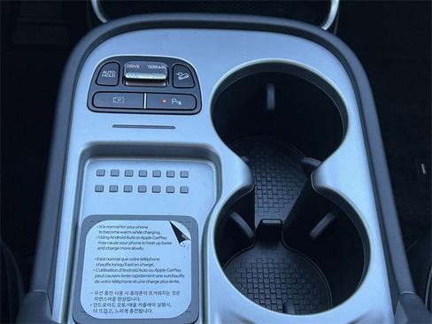 New 2026 Hyundai Ioniq 9 SEL image 8