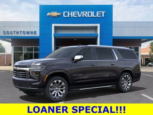 New 2025 Chevrolet Suburban Premier image 2