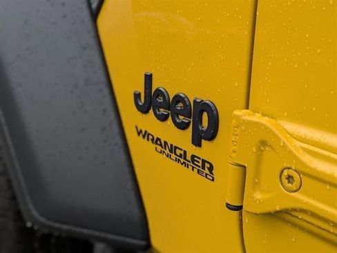Used 2021 Jeep Wrangler Unlimited Sport AWD/4WD image 10