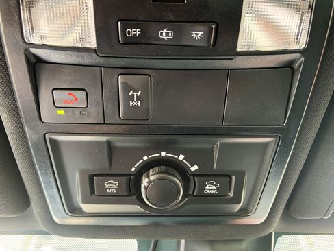 Used 2023 Toyota Tacoma TRD Off-Road w/ Advanced Technology Package AWD/4WD image 25