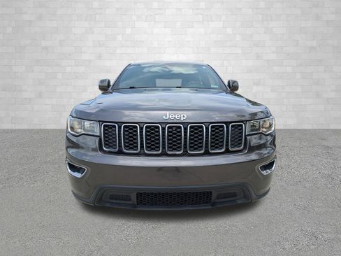 Used 2018 Jeep Grand Cherokee Laredo RWD image 6