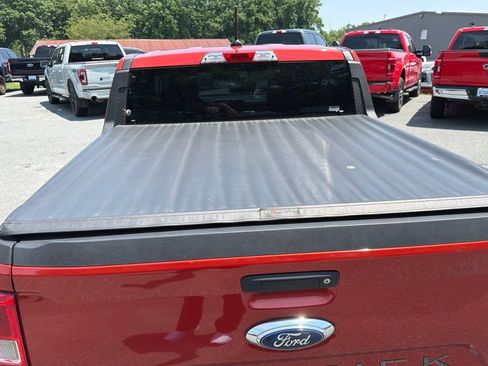 Used 2023 Ford Maverick XLT FWD image 6