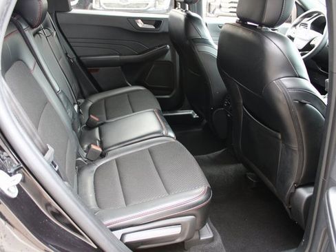 Used 2025 Ford Escape ST-Line image 16