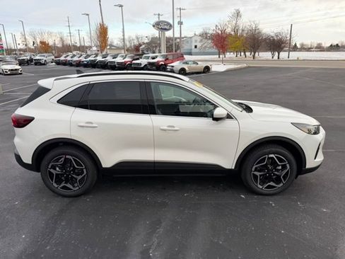 New 2026 Ford Escape Platinum w/ Premium Technology Package image 5