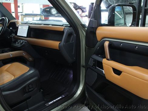 Used 2022 Land Rover Defender 110 X AWD/4WD image 43