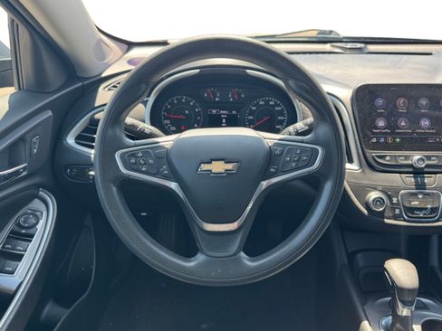 Used 2023 Chevrolet Malibu LS FWD image 13