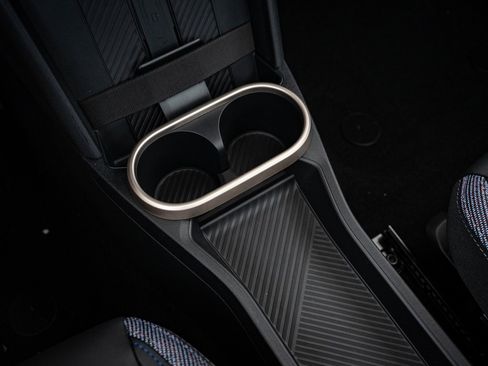 Certified 2025 MINI Cooper 2-Door Hardtop image 30