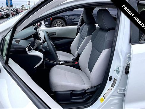 Used 2022 Toyota Corolla LE FWD image 20