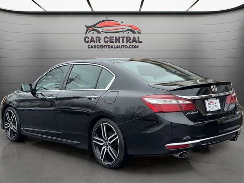 Used 2017 Honda Accord Sport Special Edition image 3