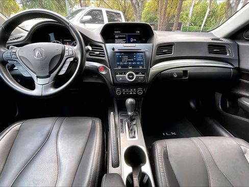 Used 2021 Acura ILX w/ Premium Package image 16