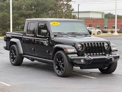 Used 2021 Jeep Gladiator Overland AWD/4WD image 9