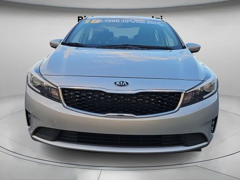 Used 2018 Kia Forte LX w/ LX Popular Package image 5