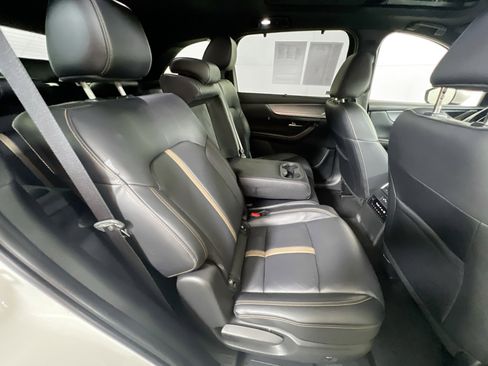 Used 2025 MAZDA CX-90 3.3 Turbo S w/ Premium Package image 29