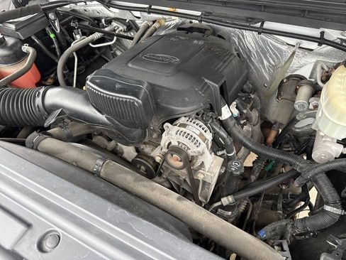 Used 2016 GMC Sierra 2500 Denali w/ Suspension Package, Off-Road image 46