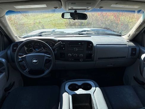Used 2012 Chevrolet Silverado 3500 W/T image 19