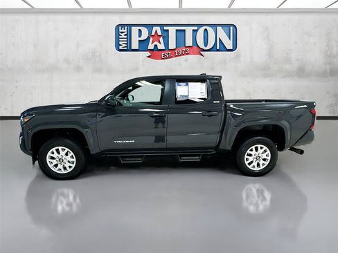 Used 2024 Toyota Tacoma SR5 RWD image 4