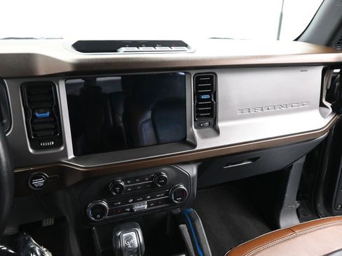 Certified 2021 Ford Bronco Outer Banks image 14