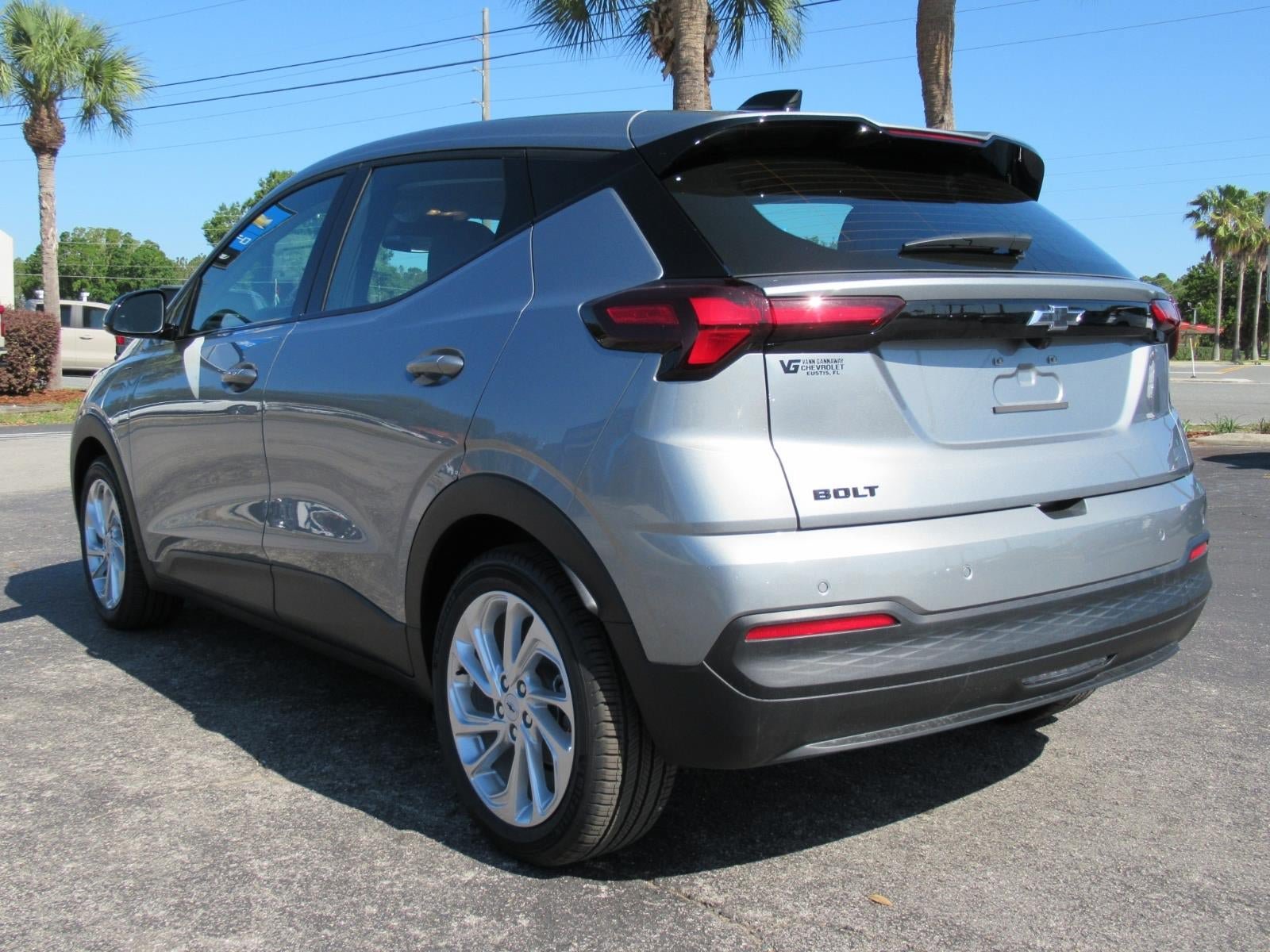 New 2027 Chevrolet Bolt LT w/ Comfort Package FWD image 7