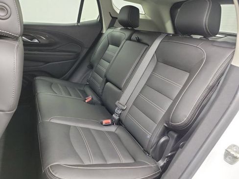 Used 2024 GMC Terrain Denali w/ Denali Premium Package AWD/4WD image 11