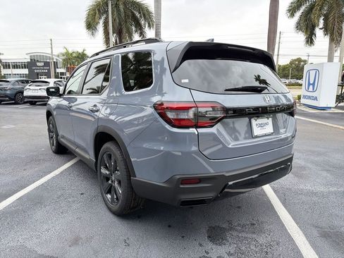 New 2026 Honda Pilot Sport image 8