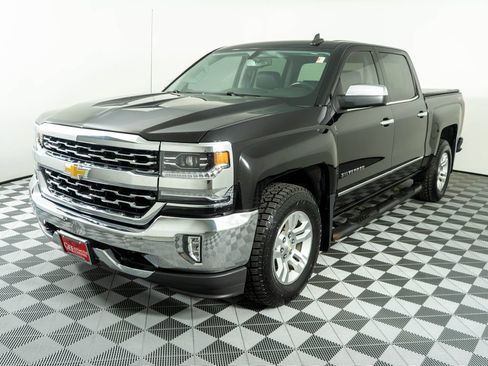 Used 2017 Chevrolet Silverado 1500 LTZ AWD/4WD image 3