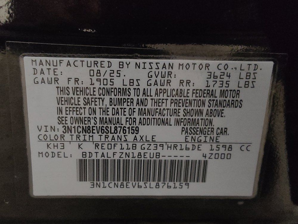 Used 2025 Nissan Versa SV w/ Trunk Package FWD image 33