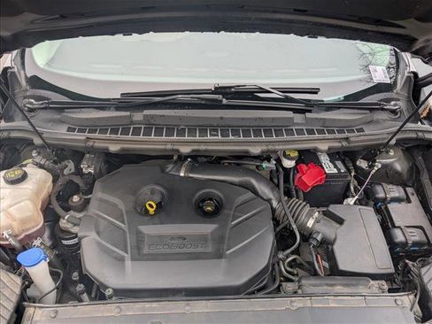 Used 2018 Ford Edge Titanium w/ Equipment Group 301A image 22