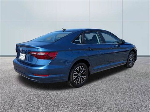 Used 2021 Volkswagen Jetta SE FWD image 5