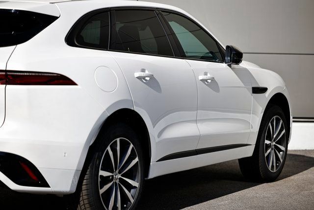 New 2026 Jaguar F-PACE R-Dynamic S AWD/4WD image 15