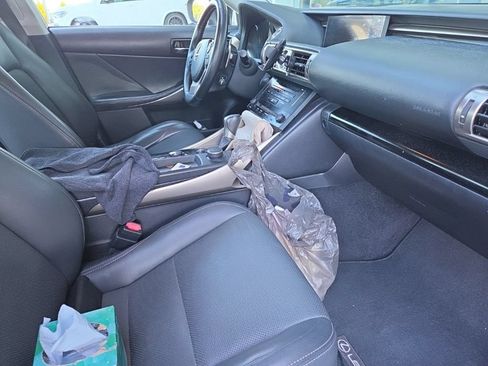 Used 2014 Lexus IS 250 w/ Premium Package RWD image 12