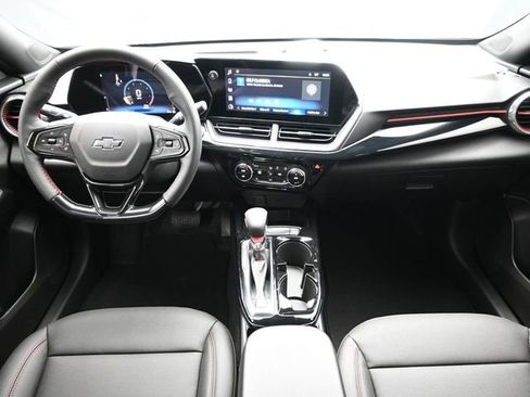 New 2026 Chevrolet Trax RS w/ Driver Confidence Package image 24