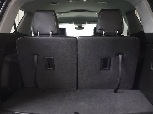 Used 2021 GMC Acadia SLT w/ Elevation Edition image 15