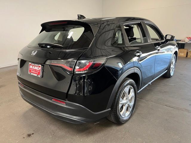 Used 2024 Honda HR-V LX image 3