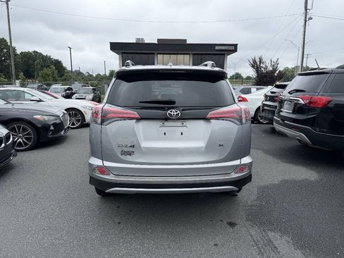 Used 2016 Toyota RAV4 SE FWD image 5