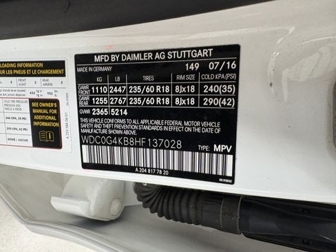 Used 2017 Mercedes-Benz GLC 300 4MATIC image 32