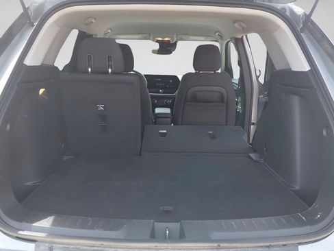 Used 2025 Chevrolet TrailBlazer LT AWD/4WD image 39
