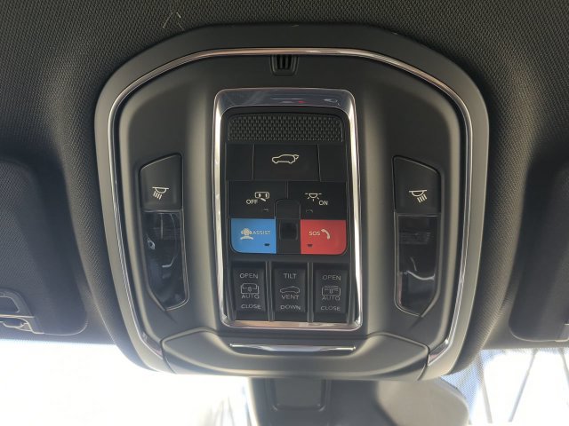 New 2027 Jeep Grand Cherokee Limited w/ Trailer Tow Package AWD/4WD image 25