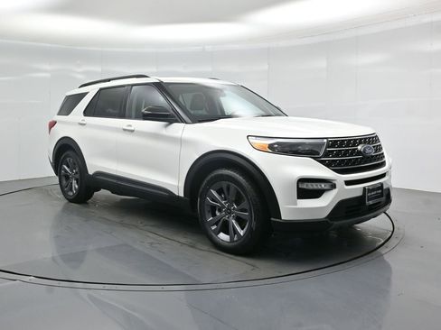 Certified 2023 Ford Explorer XLT w/ Equipment Group 202A image 60